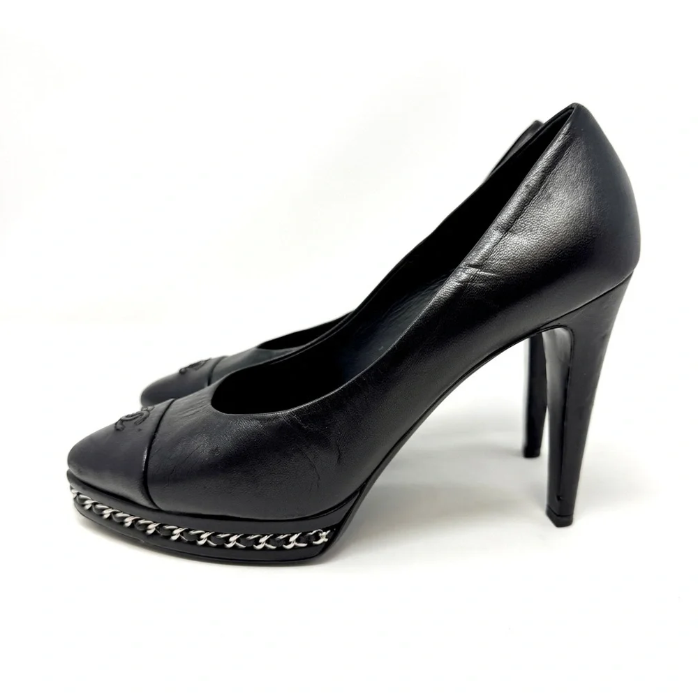 CHANEL Cap Toe Interlocking CC Chain-Trim Platform Pumps - Black Leather size 40